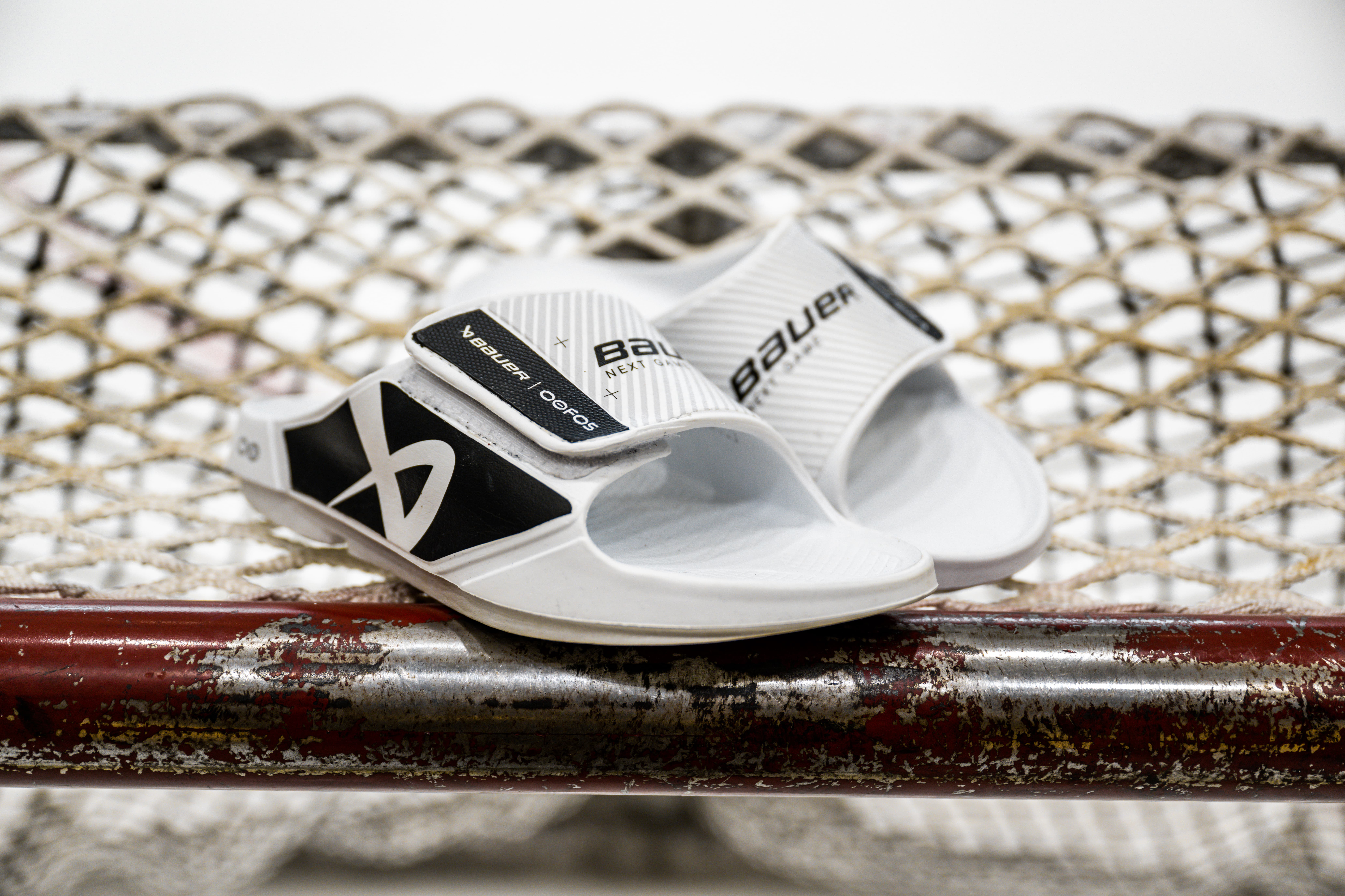 Pantofle BAUER OOFOS® SPORT FLEX SLIDE - WHT (1061416)