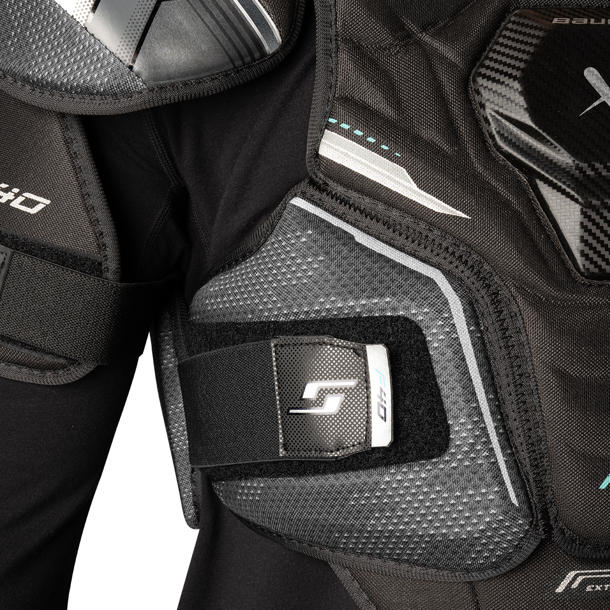 Ramena BAUER S26 SUPREME F40 SHOULDER PAD-INT (1067136)