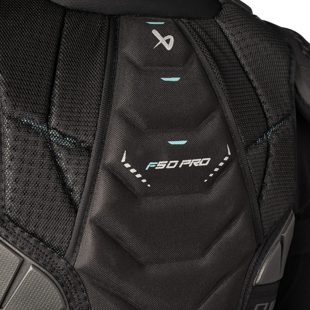 Ramena BAUER S26 SUPREME F50 PRO SHOULDER PAD-INT (1067135)