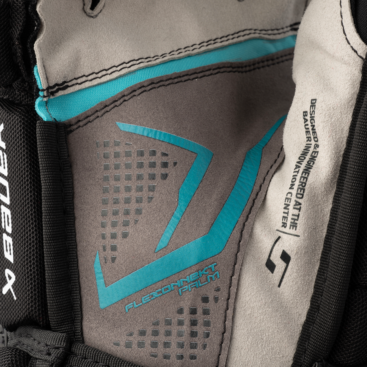Rukavice BAUER S26 SUPREME F40 GLOVE-INT (1067166)