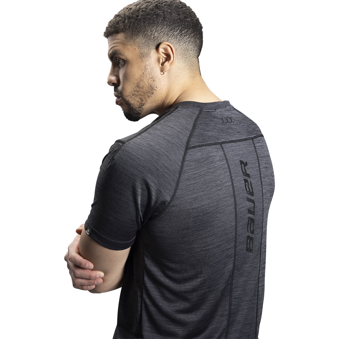 Triko BAUER FLC PERF WARMTH TECH TEE - CHAR (1060278)