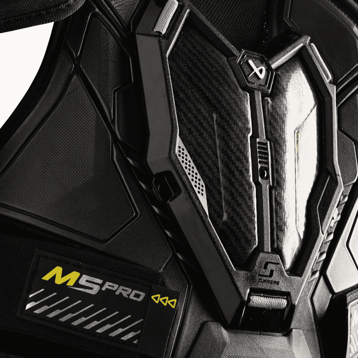 Ramena BAUER S23 SUPREME M5 PRO SHOULDER PAD-SR (1061864)