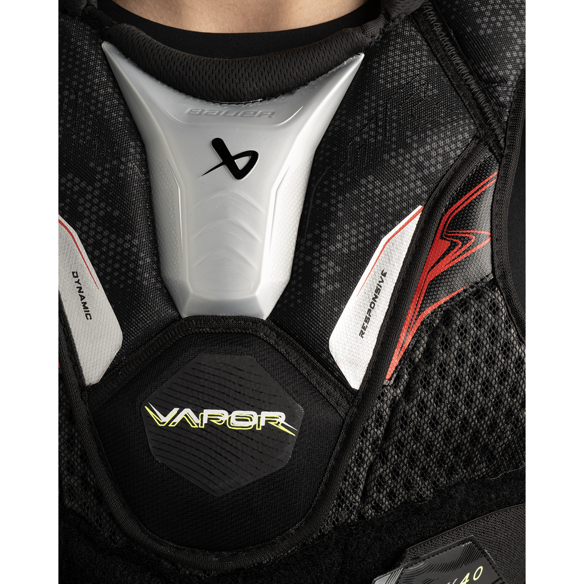 Ramena BAUER S25 VAPOR FLY40 SHOULDER PAD-INT (1064792)