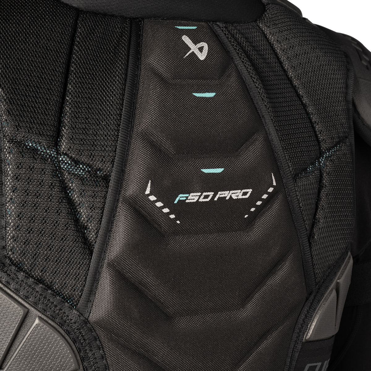 Ramena BAUER S26 SUPREME F50 PRO SHOULDER PAD-SR (1067132)